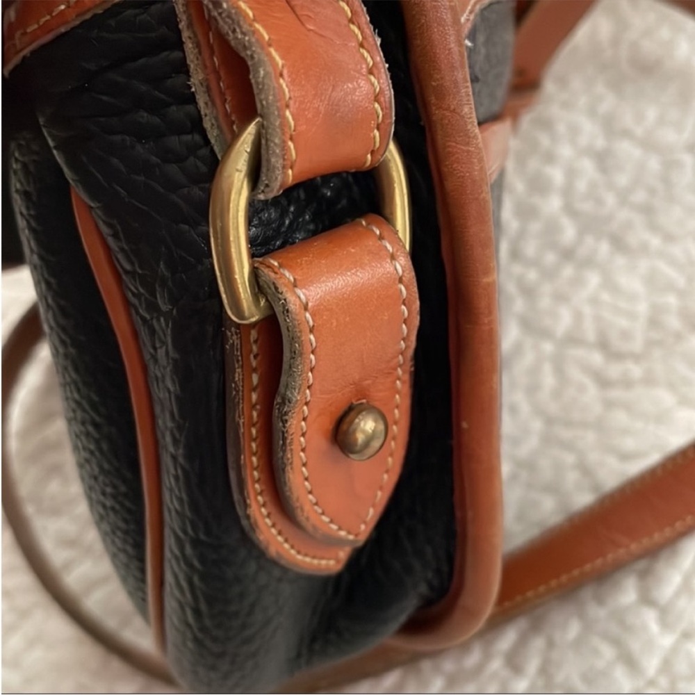 Authentic Dooney & Bouke crossbody bag - Picture 8 of 10